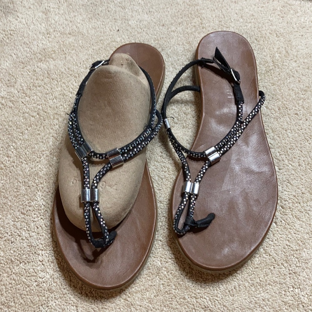 🌴 Women’s sandals